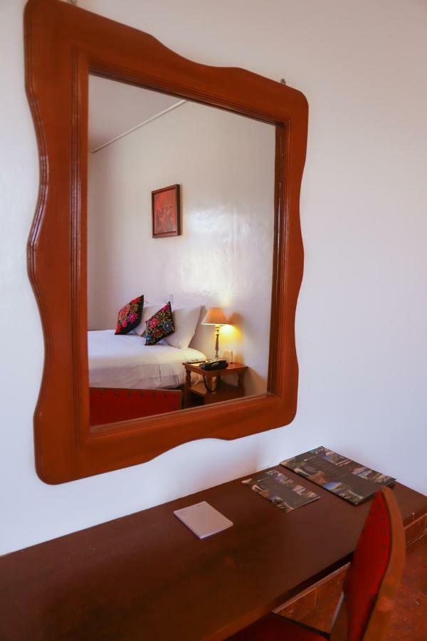 Dm Hoteles Ayacucho Buitenkant foto